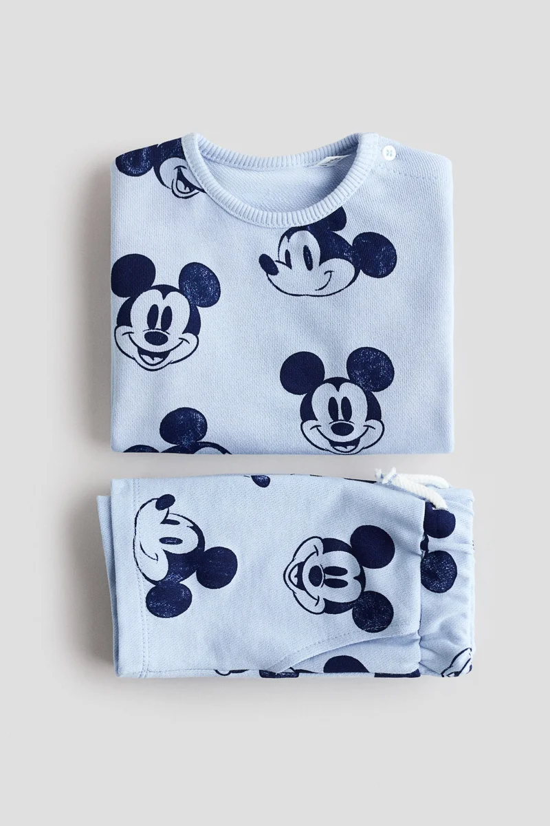 H&M 2-piece sweatshirt and shorts set